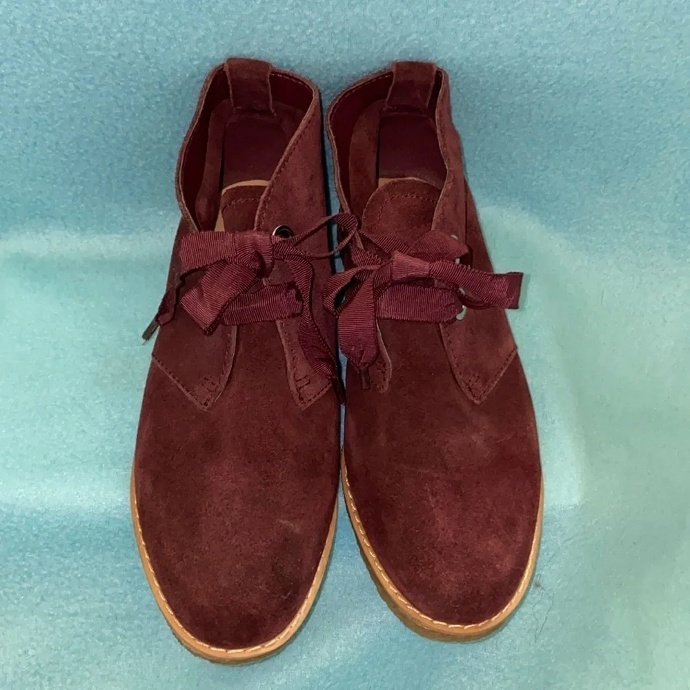 ISAAC MIZRAHI LIVE CHUKKA  Imzoe leather suede upper merlot purple NEW size 7M